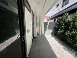 Loyang Besar Close (D17), Semi-Detached #445848991